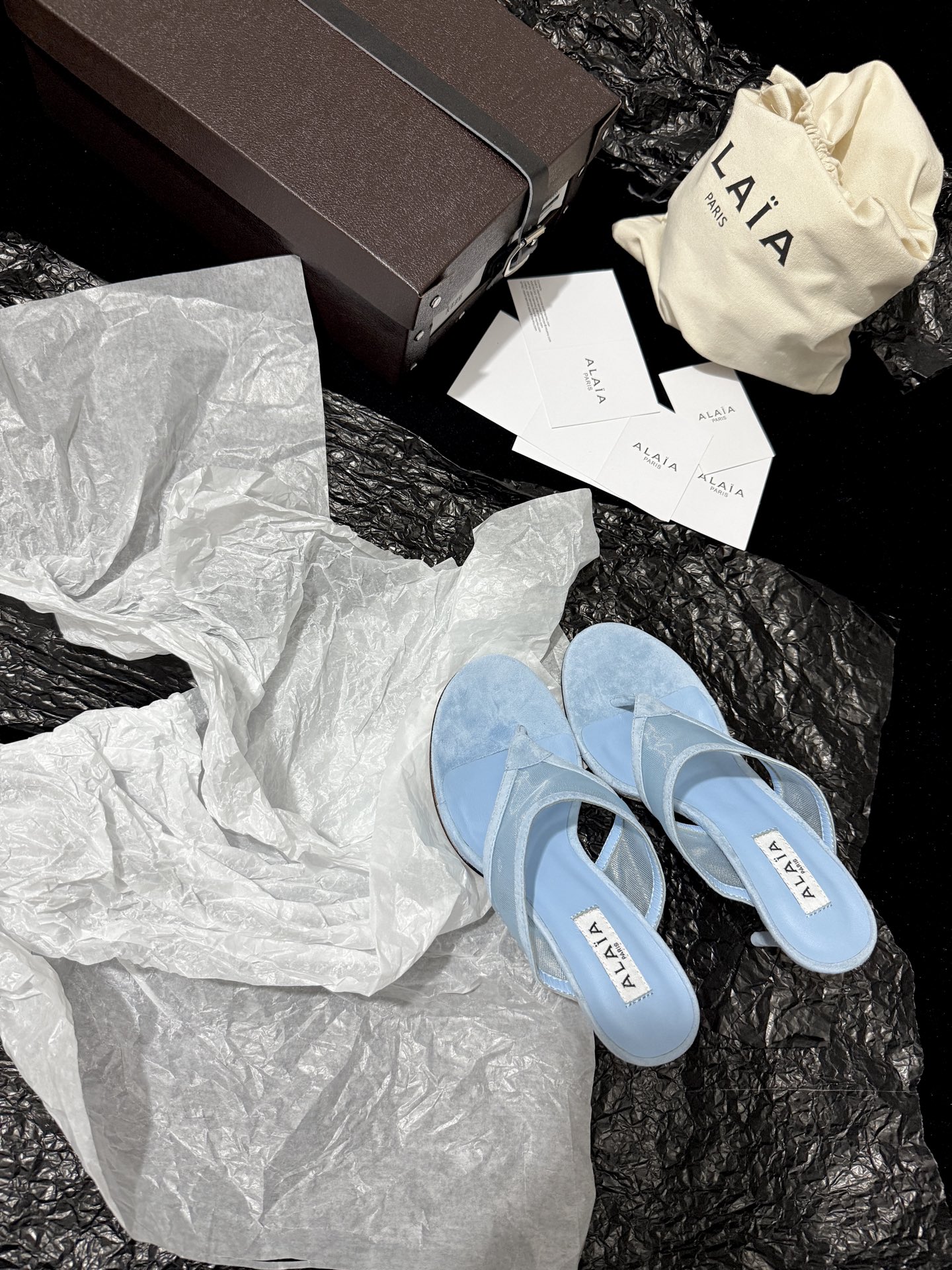 Женские босоножки Alaïa голубые