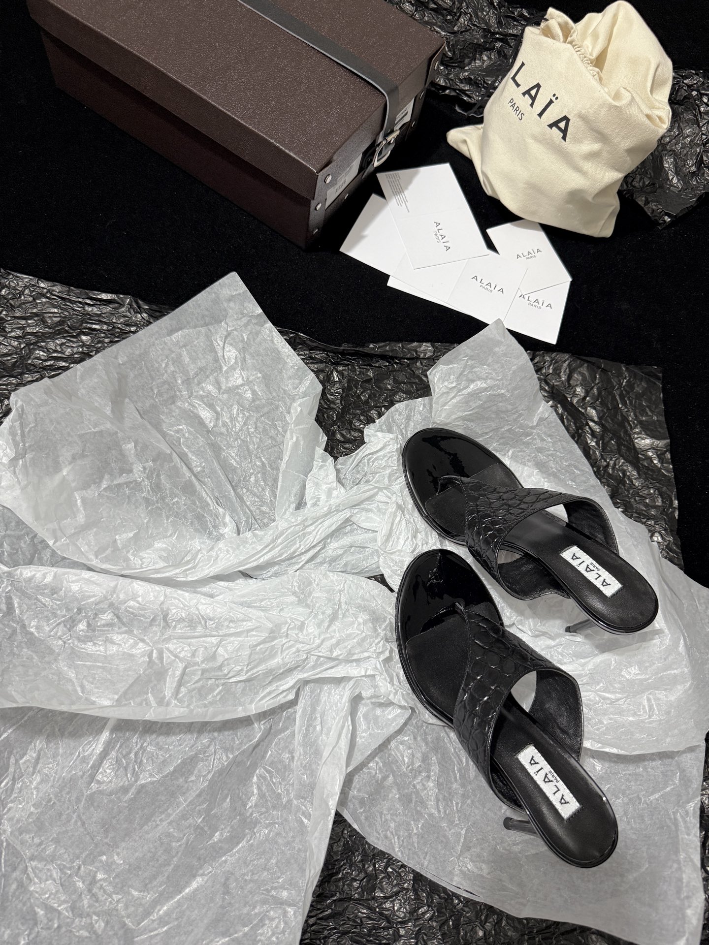 Босоножки женские Alaïa с каблуком 9.5 см