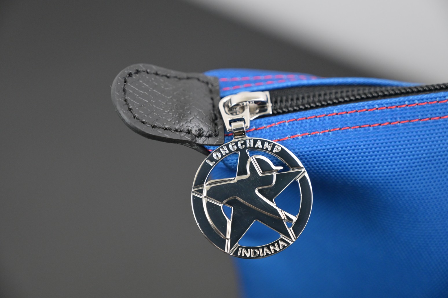 Longchamp ～白色中号 龙骧2024新款 限定love