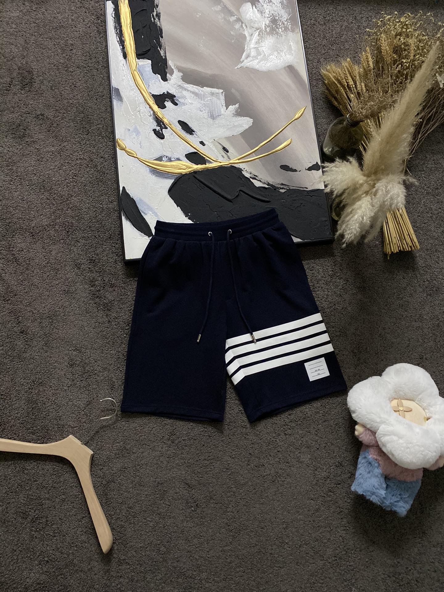 NO:474918,Street Spring and Summer/SS Four-stripe T*B Three-color logo limited edition classic series shorts Customized original step fabric, wash water shaping, THOM three-dimensional three-color stripe precision embroidery craft classic four-bar webbing decorative armband, back waist brand logo three-color strip decoration Navy M-3XL, shorts, alexander wang19860909街 春夏/SS 四条纹T*B 三色标识限定版经典系列短裤 定制原版梯级面料,洗水定型,THOM立体三色条纹精密绣花工艺经典四道杠织带装饰袖标,后幅腰下品牌标志三色彩条装饰 藏青Ｍ-3XL,,shorts,alexander wang,Men's clothing