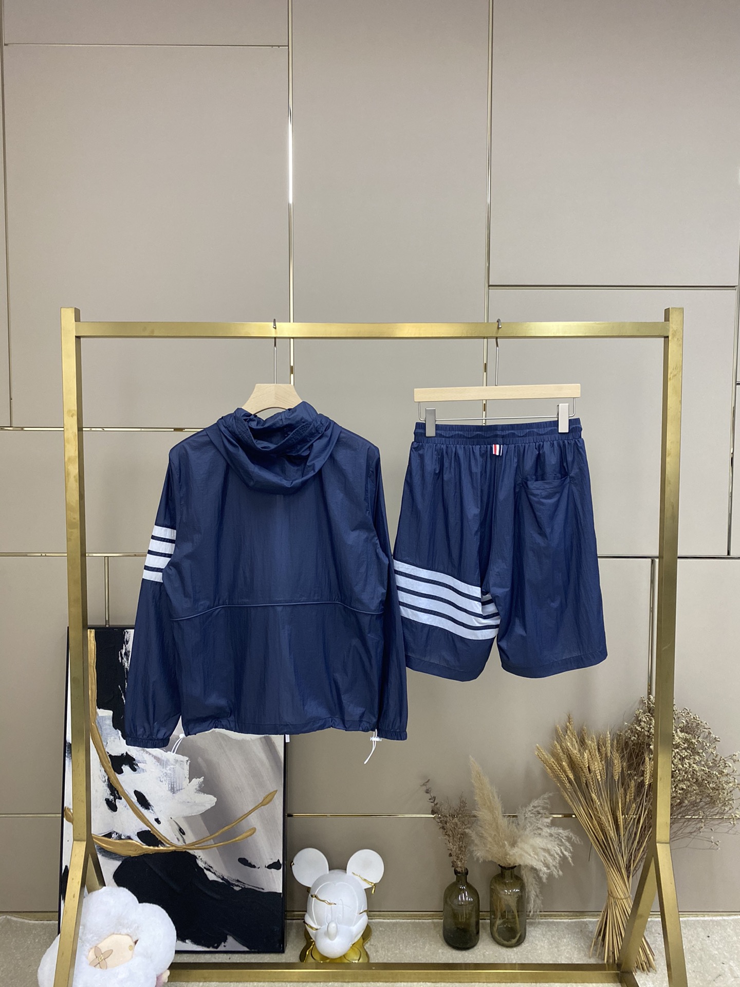 SUNPROOF SUIT, SUNSCREEN SUIT P638, SHORTS P588 TO SELL. - 图片 3