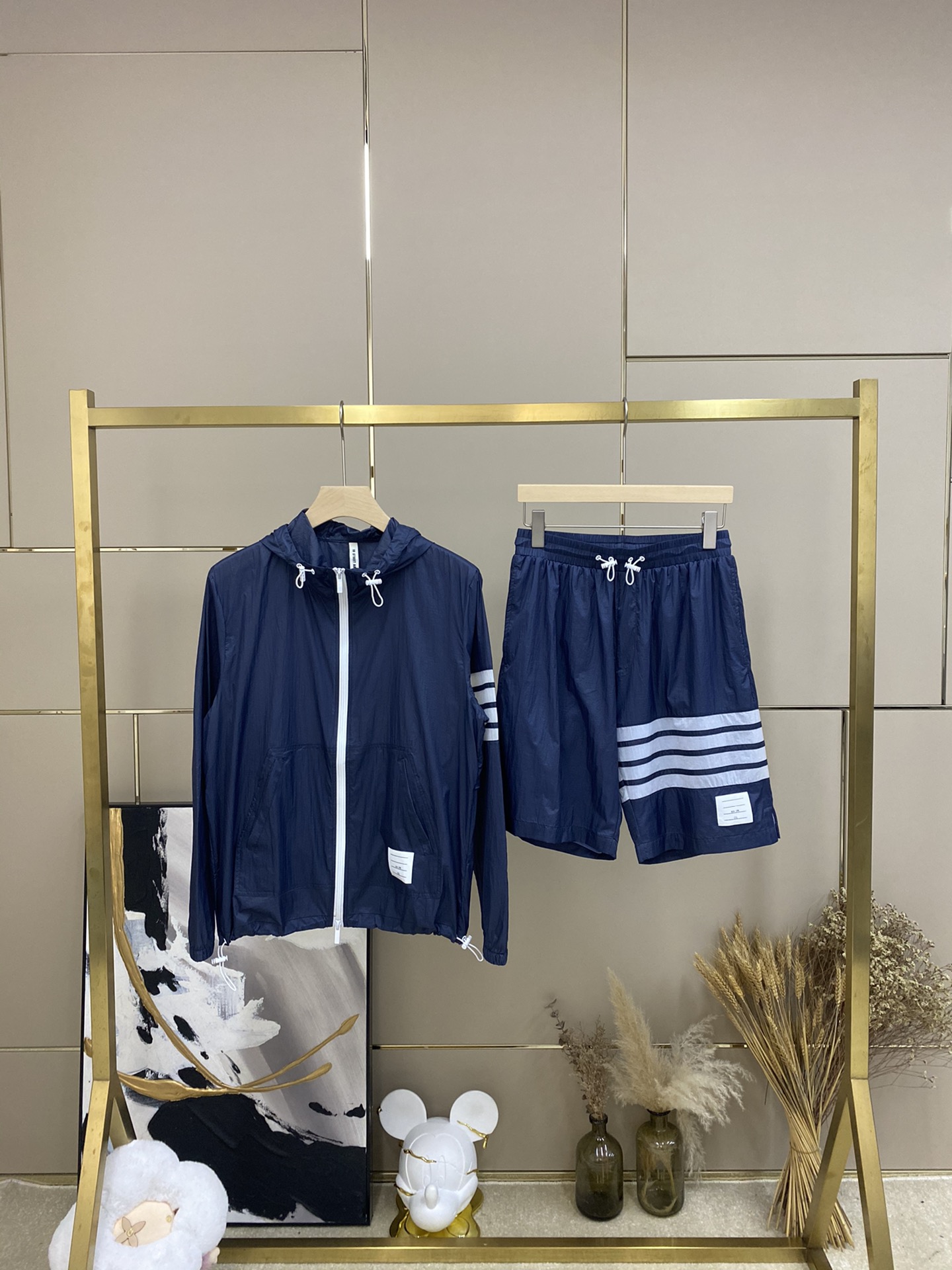 SUNPROOF SUIT, SUNSCREEN SUIT P638, SHORTS P588 TO SELL.