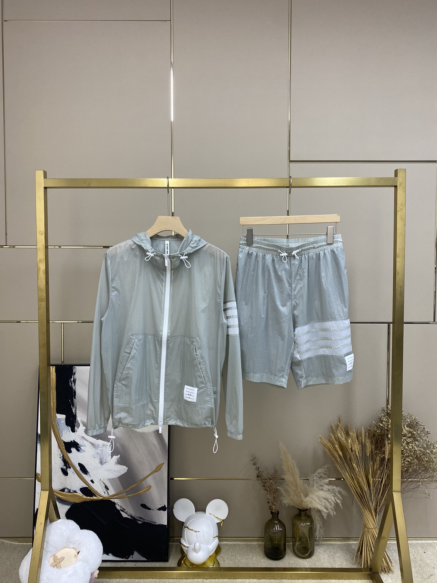 SUNPROOF SUIT, SUNSCREEN SUIT P638, SHORTS P588 FOR SALE.