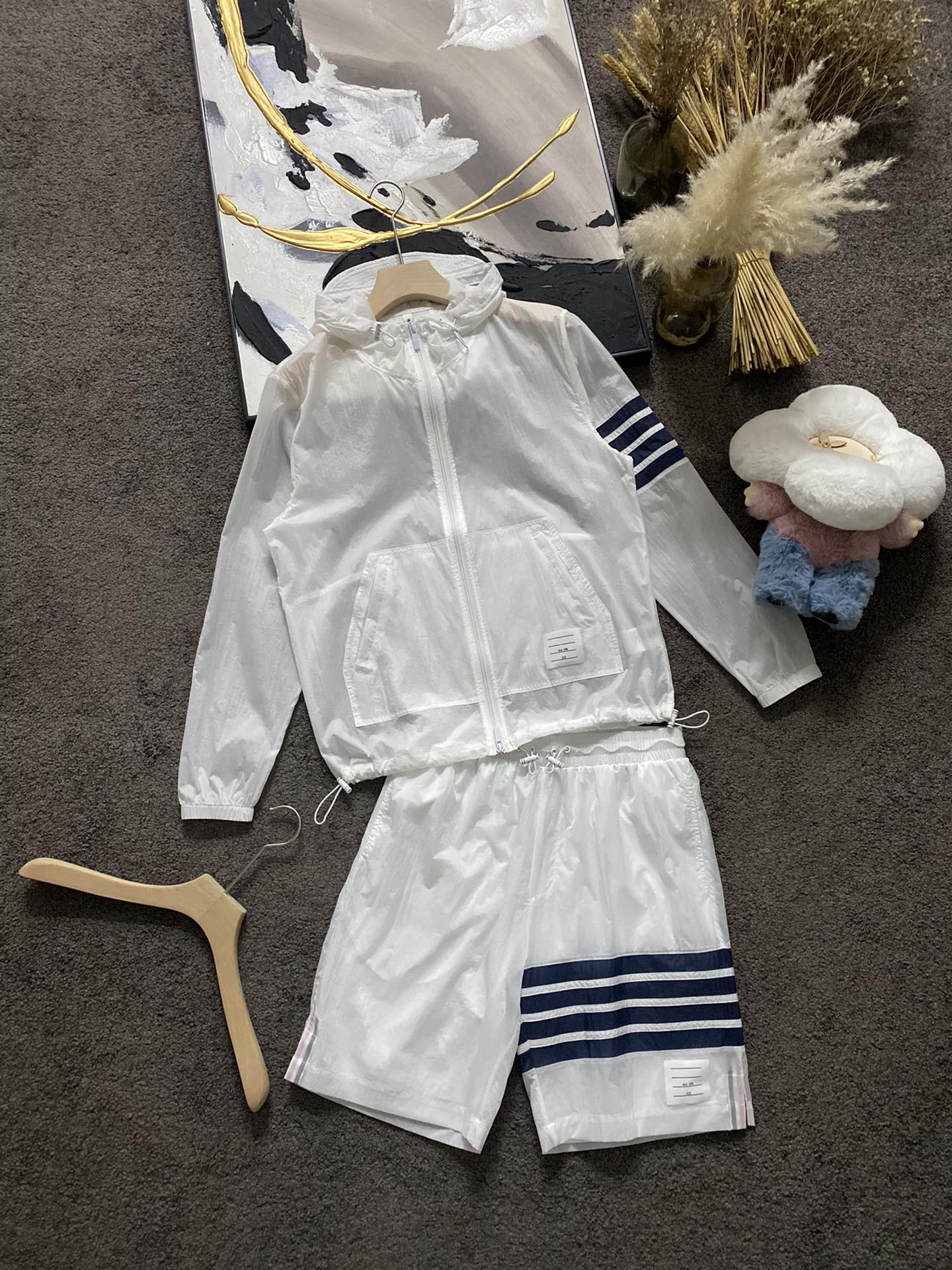SUNPROOF SUIT, SUNSCREEN, P638, SHORTS, P588 TO SELL, WHITE COMBINATION, SUPER CLEAN. - 图片 1