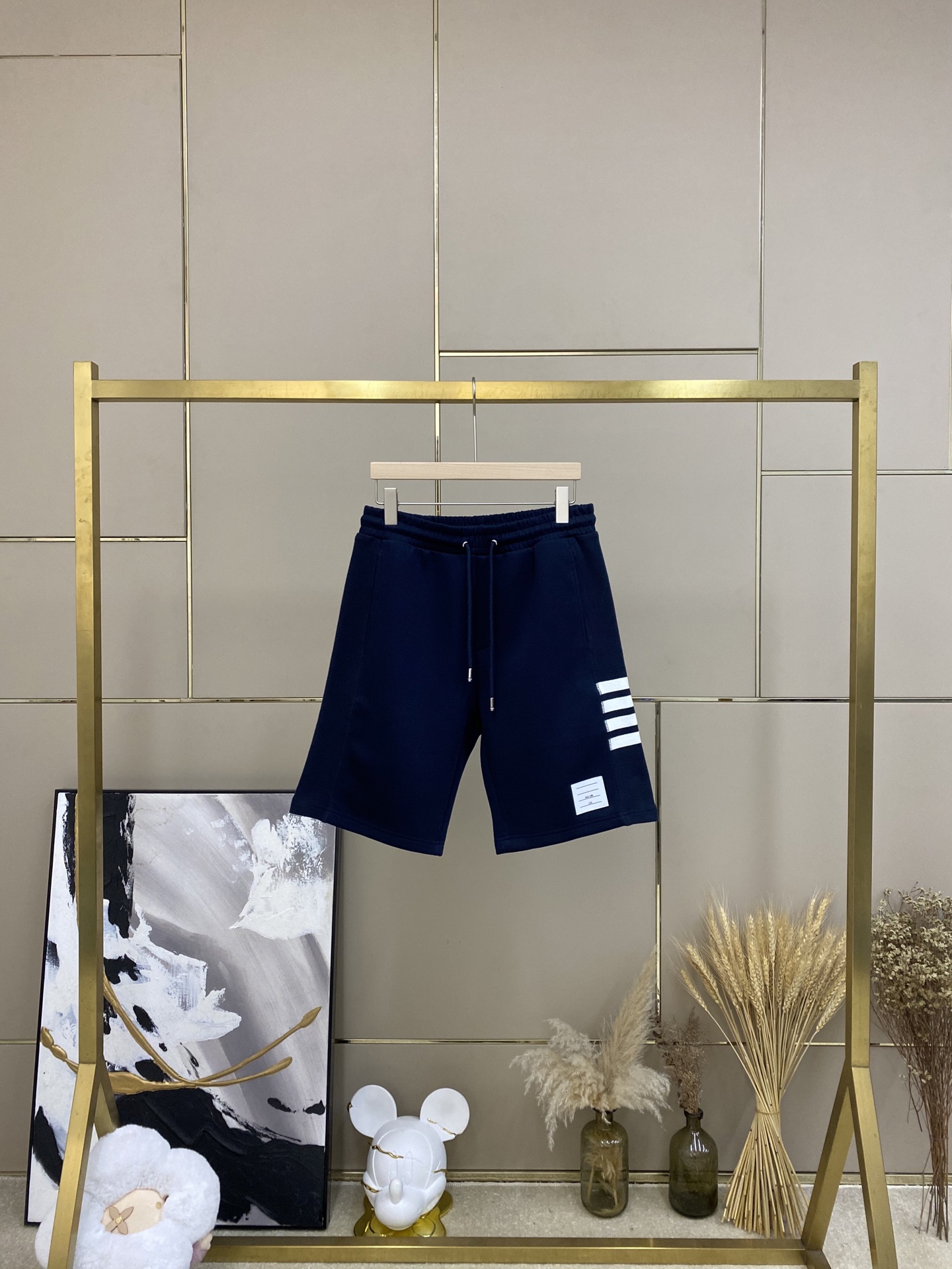 NO:136904,Season rotation, there are always new stories worth looking forward to, alexander wang19860909季节轮换,总有新的故事值得期待,,alexander wang,Men's clothing