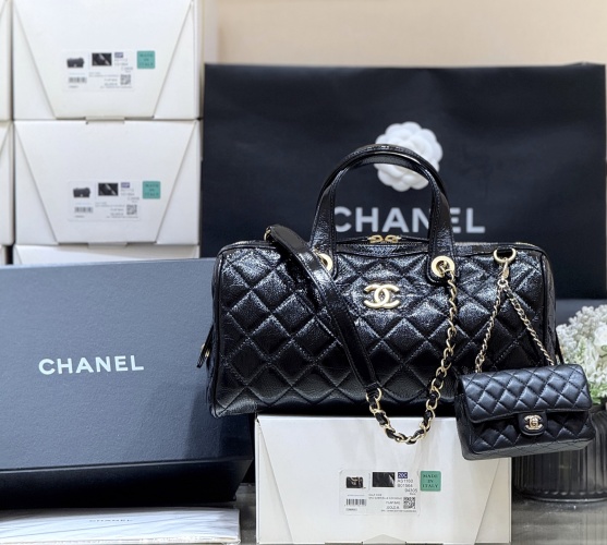 Chanel 25A Bowling Bag Lambskin Black, 17*31*13cm, Timeless Style 1 Chanel 25A Bowling Bag Lambskin Black, 17*31*13cm, Timeless Style