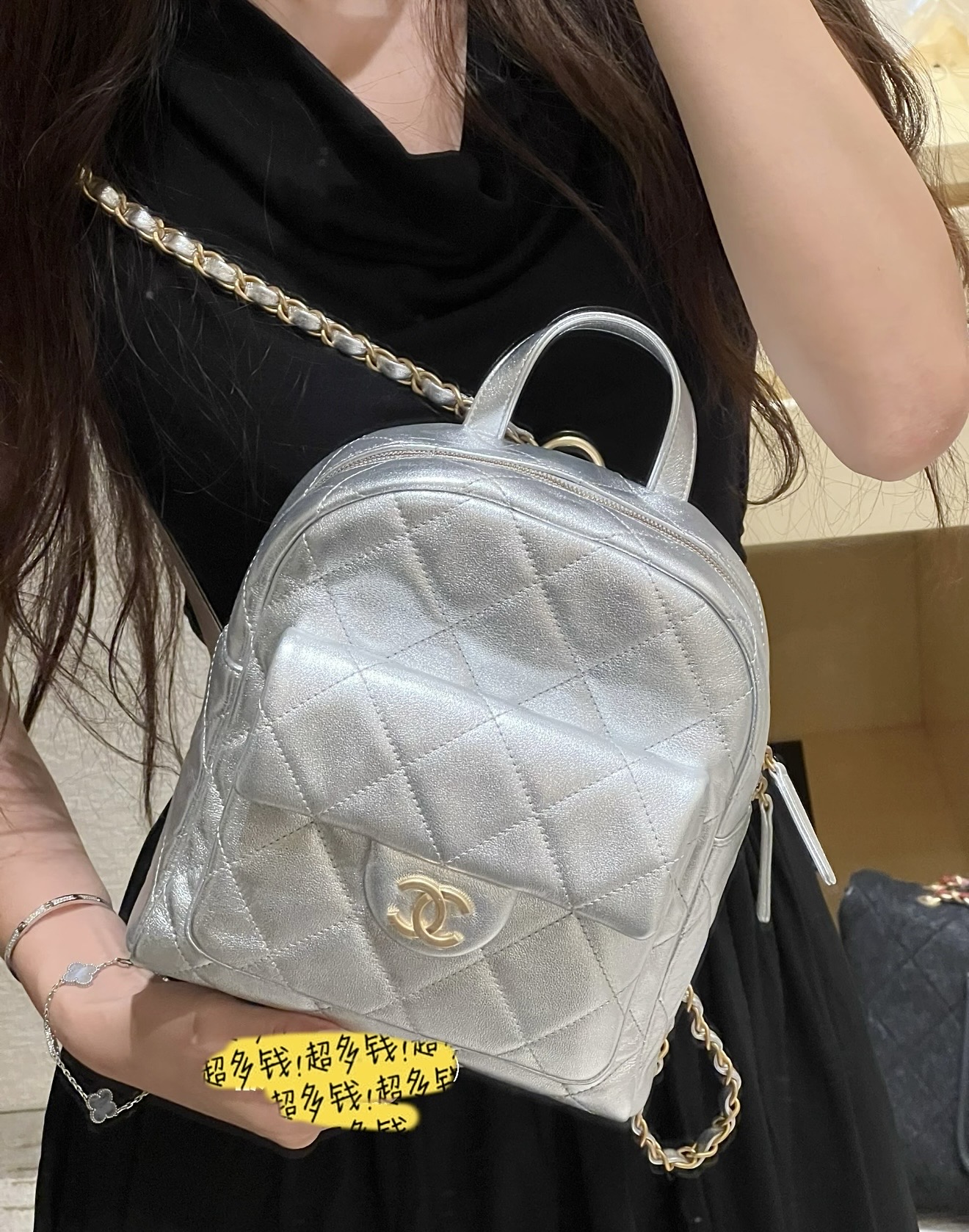 5793绝对是隐藏款，国内很多店都没上这个款[调皮][调皮]