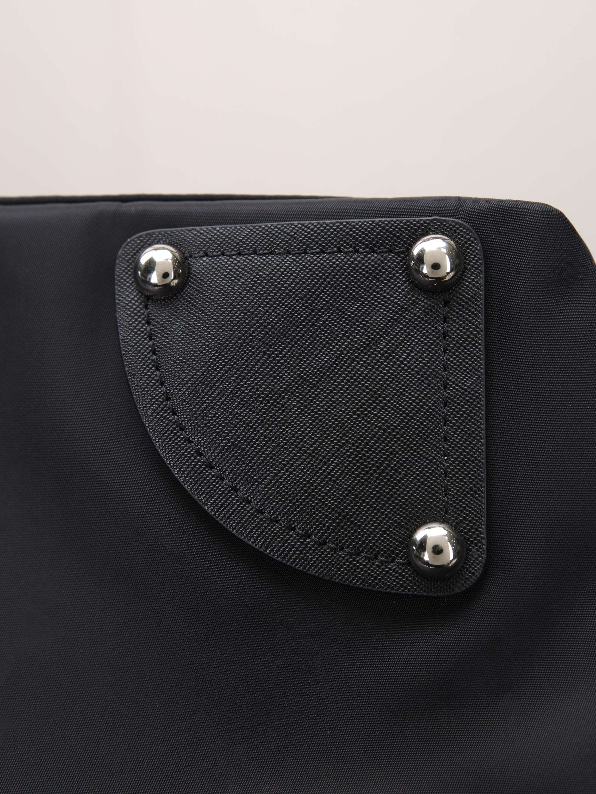 新款。春夏男包提式旅行包🐆Prada普拉达旅行袋一眼就会爱上的大包  个性十足 时尚百搭又实用容量真的超级可 男女皆可驾