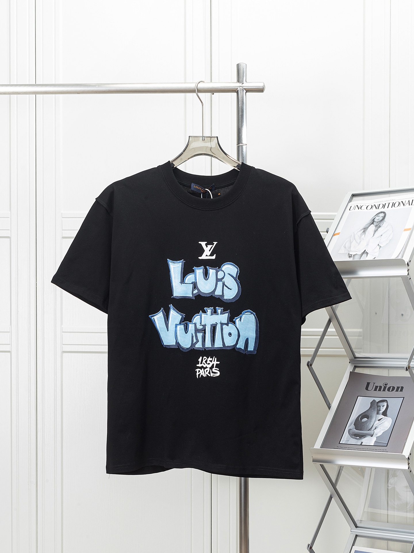 P75 LOUIS VUITTON 2025 nuevo 1845 letras de graffiti impresas mangas cortas Personalizado 240 g del mismo tejido teñido…