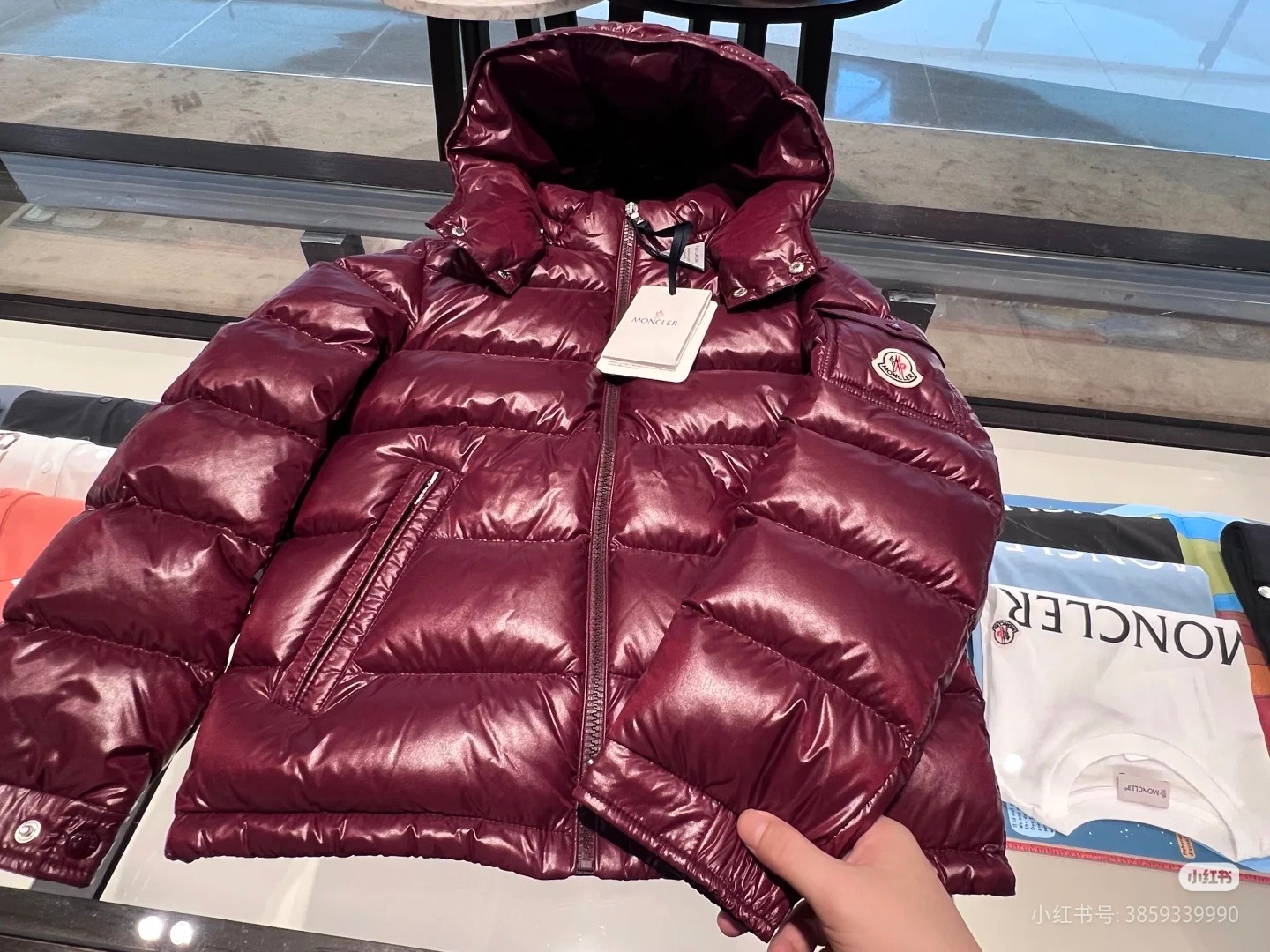 NO:599382,Price adjustment Mengkou* Top original MONCLER new winter down jacket, national standard goose down, full and fluffy, light and weight-free upper body, exclusive use of nylon inside and outside, one of the best in the market, everything is customized according to the original version. The original processing factory produces electroplated hardware accessories. Same style for men and women. Sizes 48-56, Moncler, down jacket, alexander wang19860909调价 蒙口* 顶级原版 MONCLER 冬季新款羽绒服,国标鹅绒,充绒量蓬松饱满,上身轻盈不负重,市面独家使用里外锦纶市面最顶级没有之一,一切遵照原版定制.原代加工厂出品电镀五金辅料.男女同款 尺码48-56,,Moncler,down jacket,alexander wang,Men's clothing