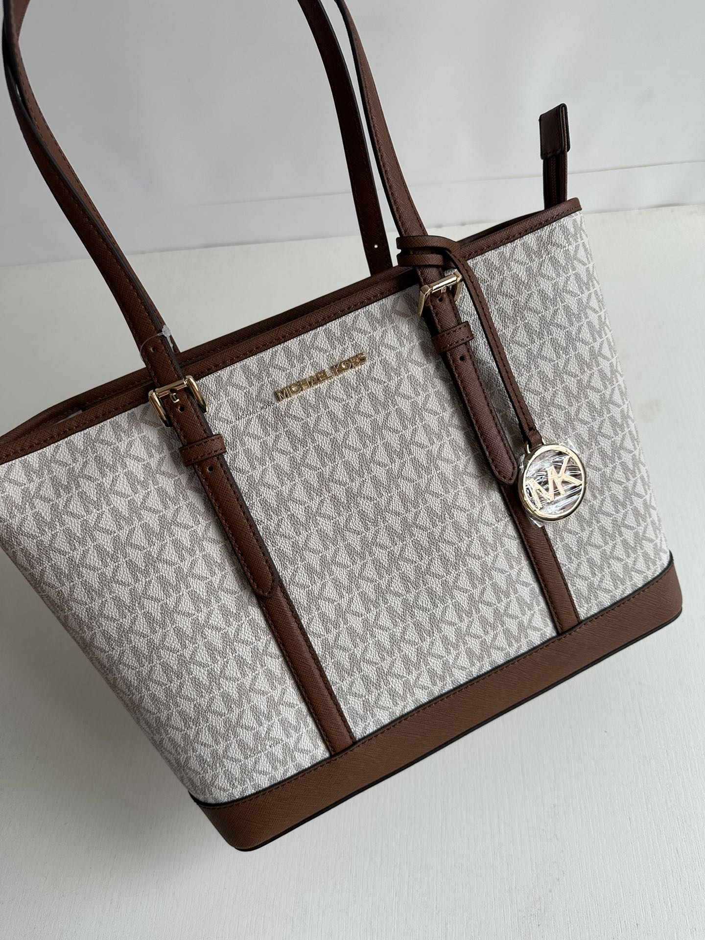 Michael Kors Michael kors mk新款 JET SET TRAVEL系列印花配皮女士单肩手提托特购物袋 尺寸：底长30×24×13
