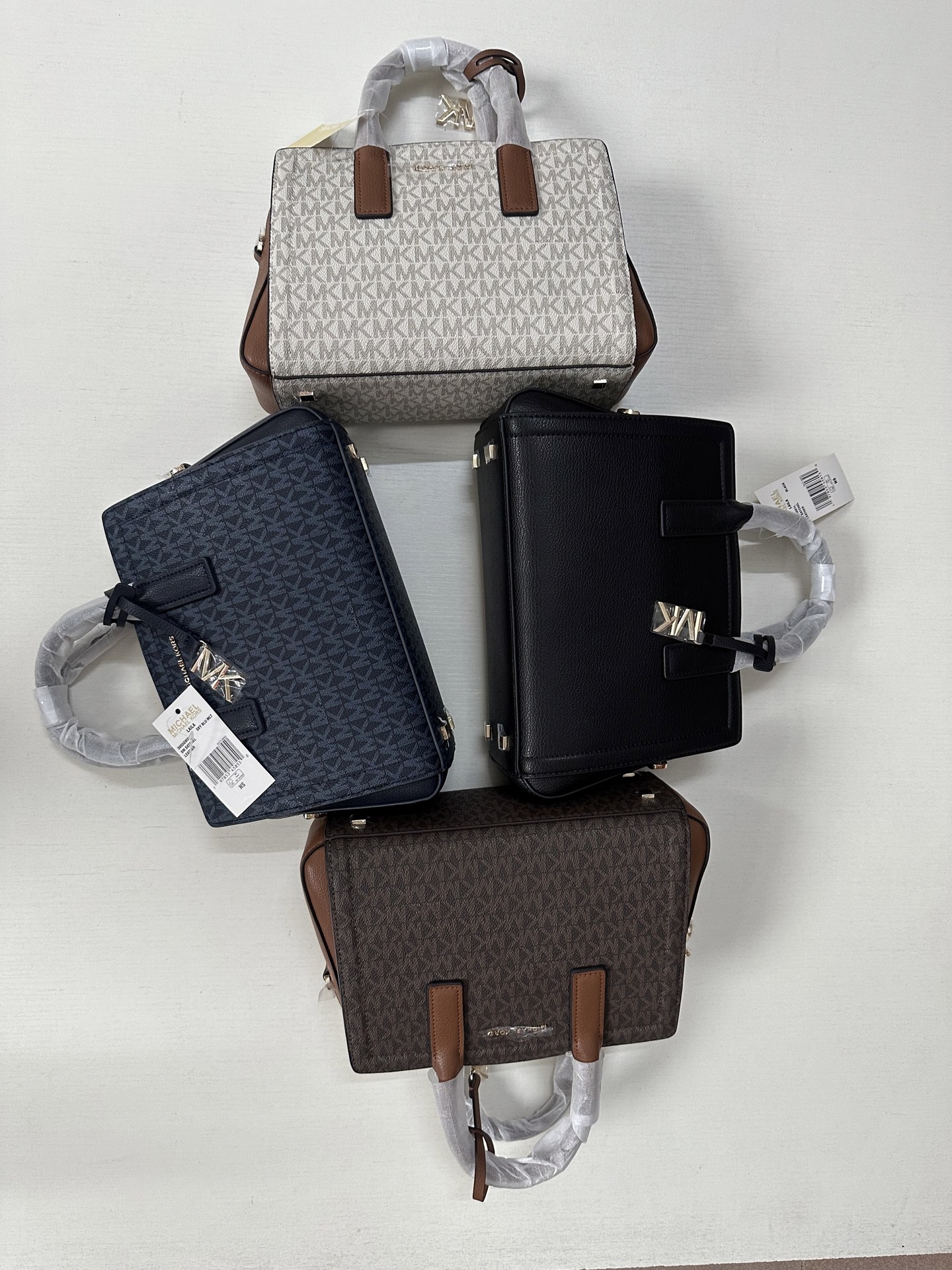 原单P380
mk新款Laila系列女士小号手提包斜挎包，尺寸：28&times;18&times;11