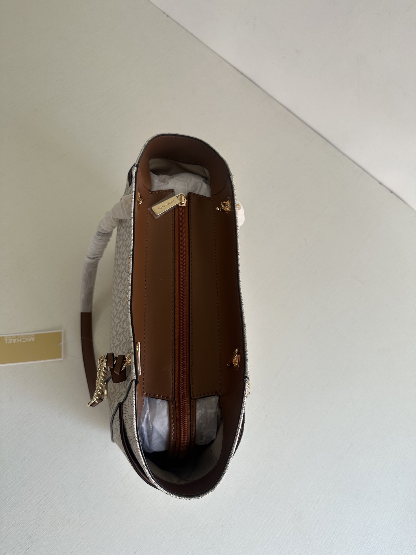 原单340
mk新款JET SET TRAVEL系列妈咪购物袋，尺寸:底长27上宽39&times;26&times;11