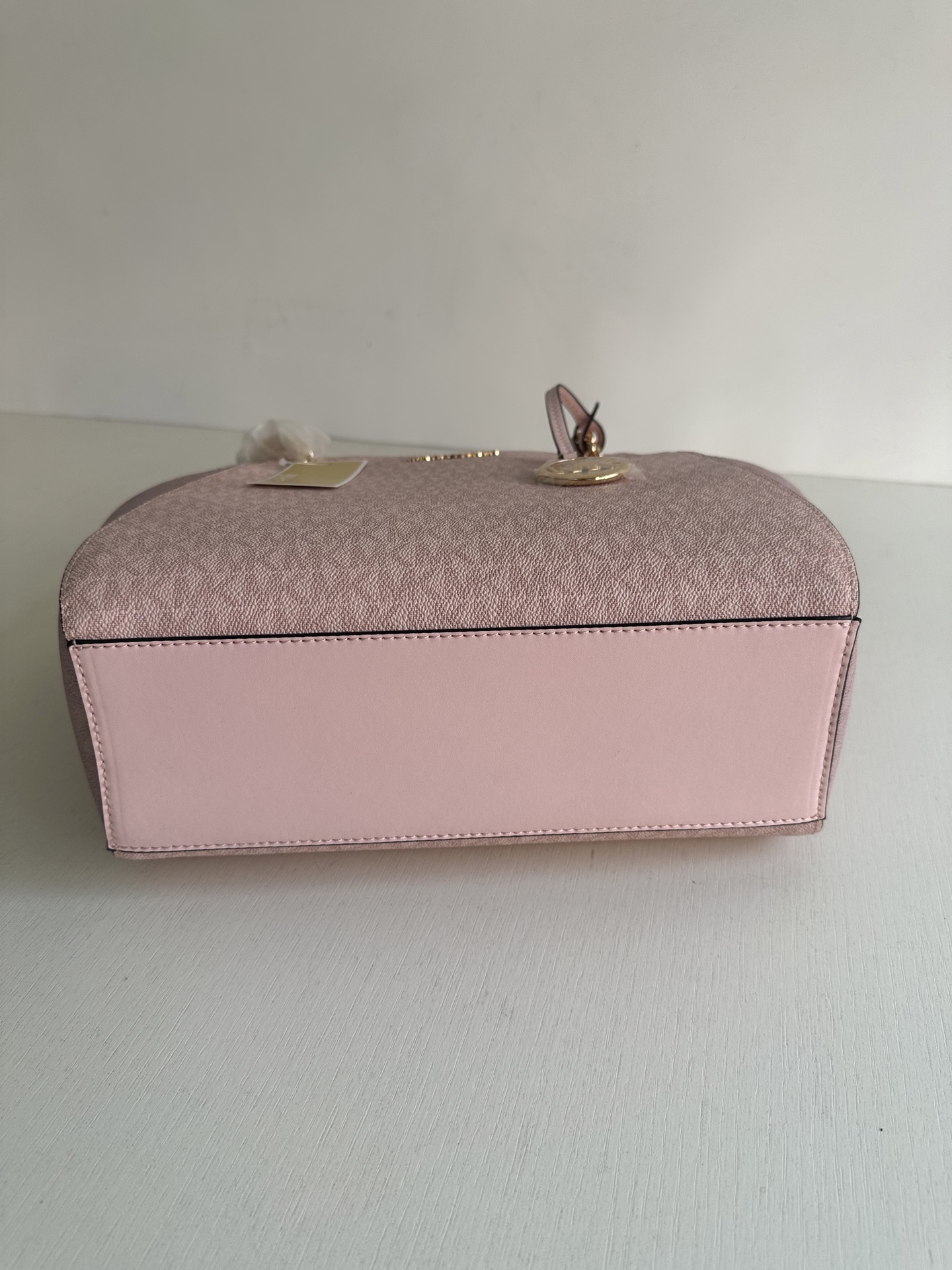 原单340
mk新款JET SET TRAVEL系列妈咪购物袋，尺寸:底长27上宽39&times;26&times;11