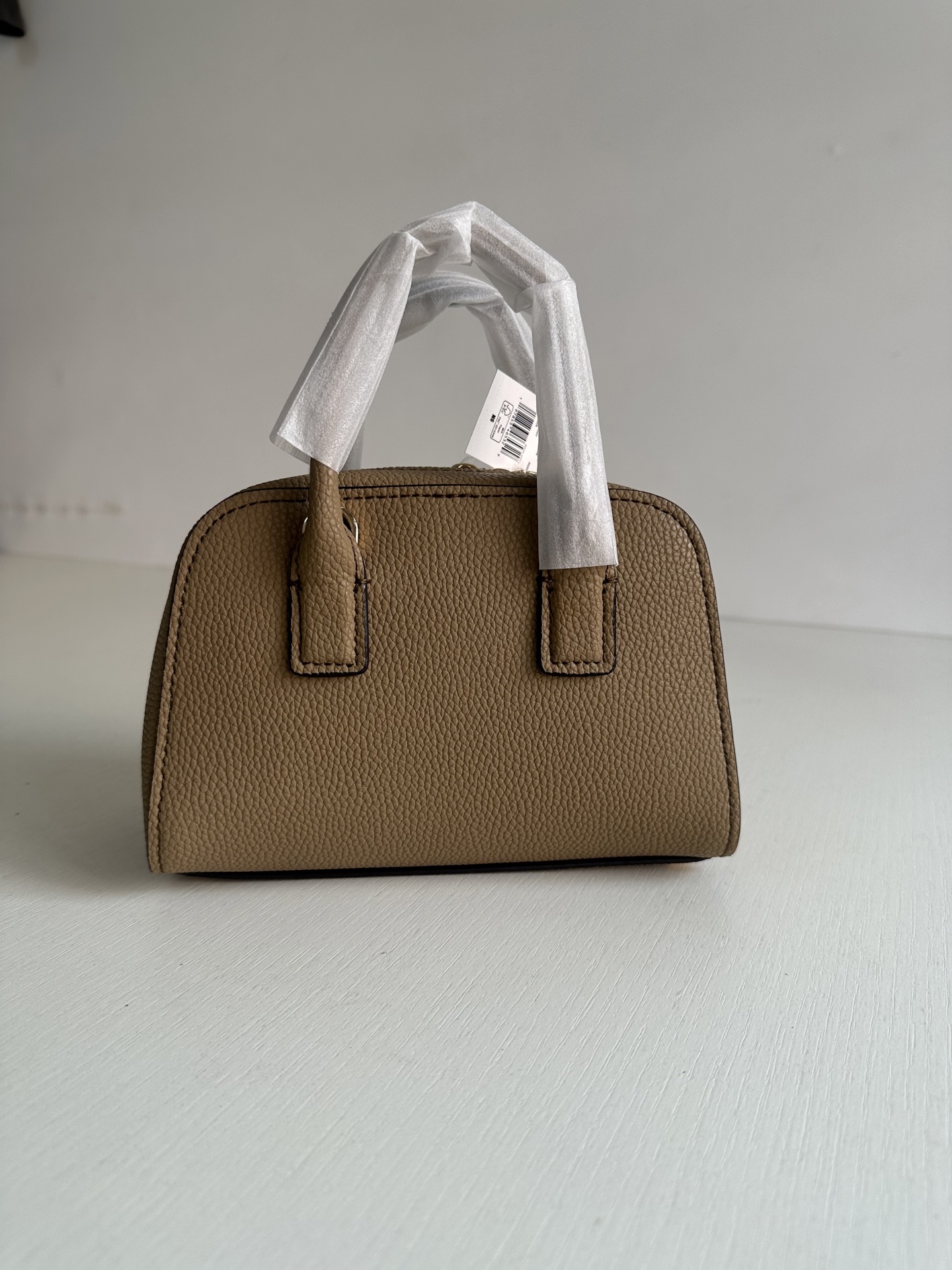 Michael Kors MK新款Ashton系列小号女士手提包波士顿包枕头包，尺寸：20×15×9