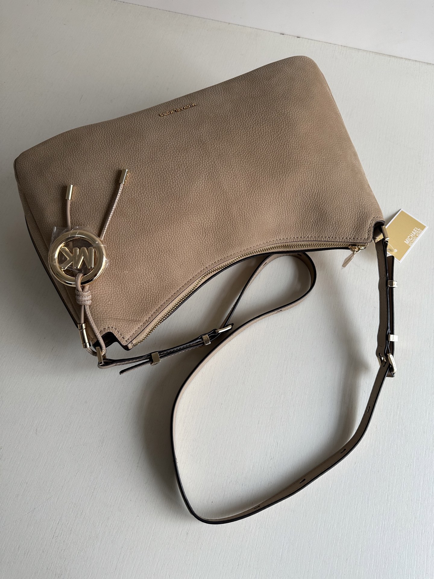 Michael Kors <反毛皮材质> mk新款Nolita系列Michael kors 中号反毛皮单肩包