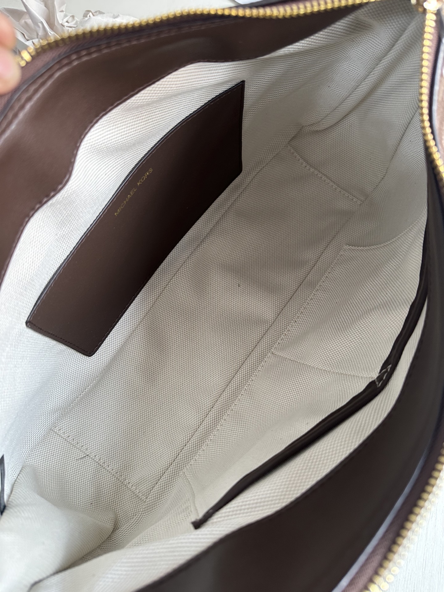 Michael Kors <反毛皮材质> mk新款Nolita系列Michael kors 中号反毛皮单肩包