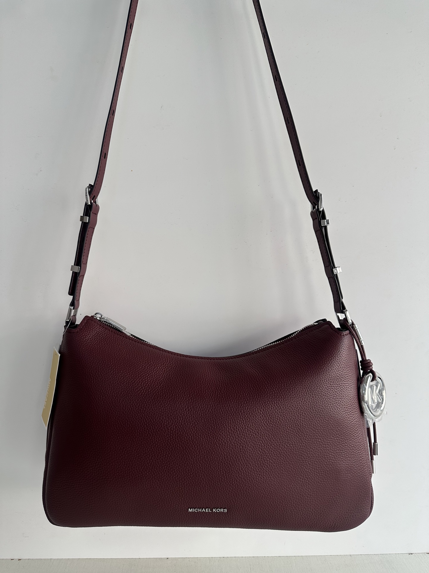 Michael Kors <荔枝纹牛皮> mk新款Nolita系列Michael kors 中号荔枝纹牛皮单肩包