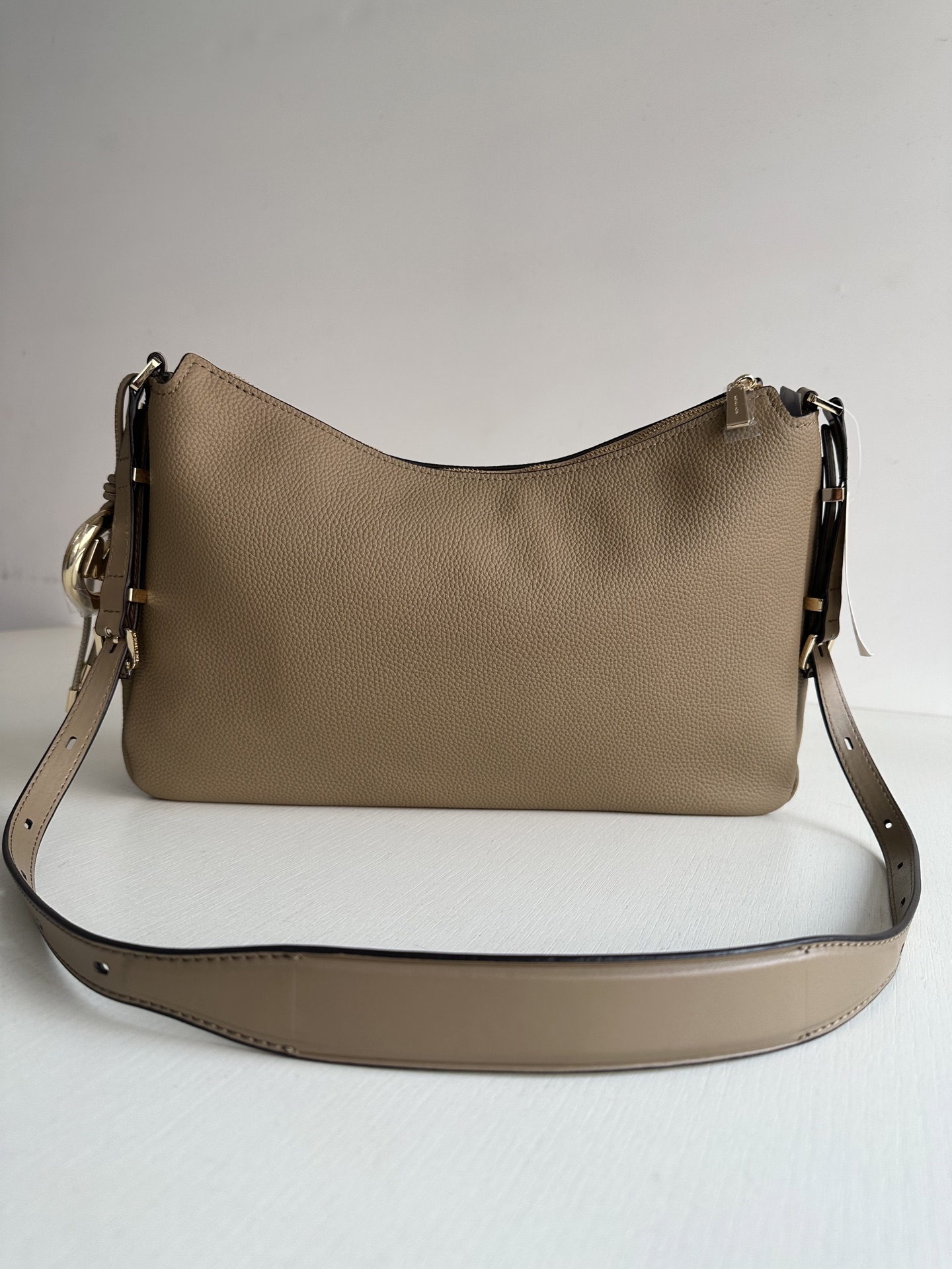 Michael Kors <荔枝纹牛皮> mk新款Nolita系列Michael kors 中号荔枝纹牛皮单肩包