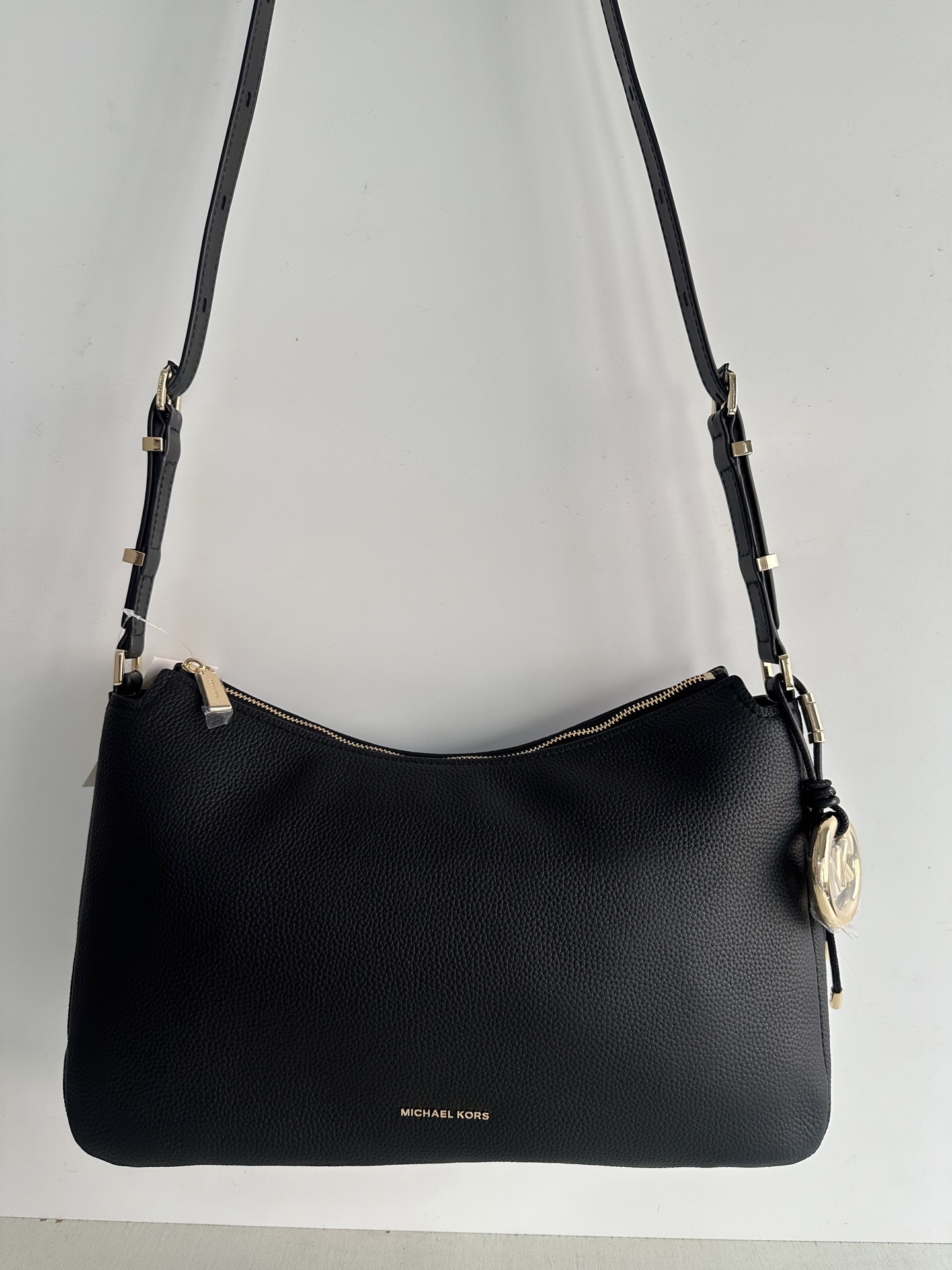 Michael Kors <荔枝纹牛皮> mk新款Nolita系列Michael kors 中号荔枝纹牛皮单肩包