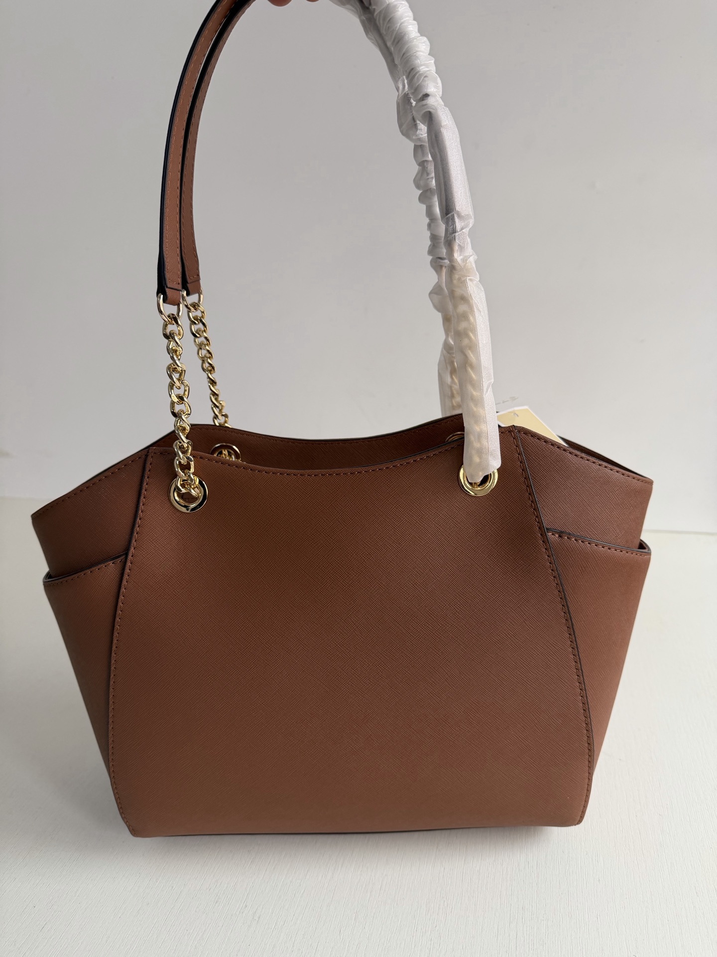 原单340
mk新款JET SET TRAVEL系列妈咪购物袋，尺寸:底长27上宽39&times;26&times;11