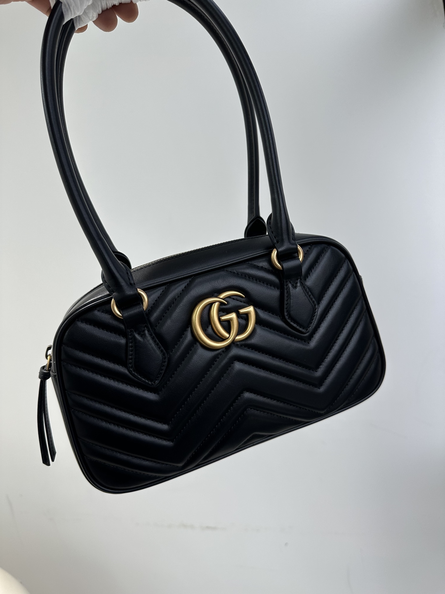 P800 Pure original Gucci/Gucci 24s counter summer new marmant small shoulder handbag armpit bag quilted cowhide women's bag! The body of the bag