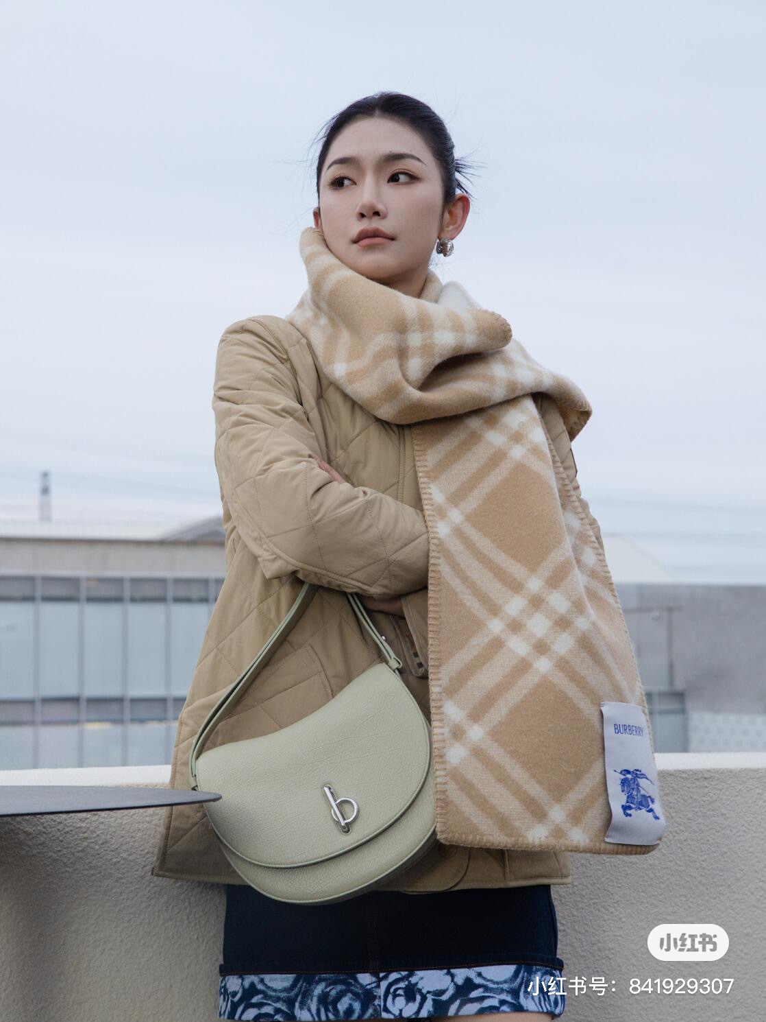 Burberry High-end upper body renderings for sale!