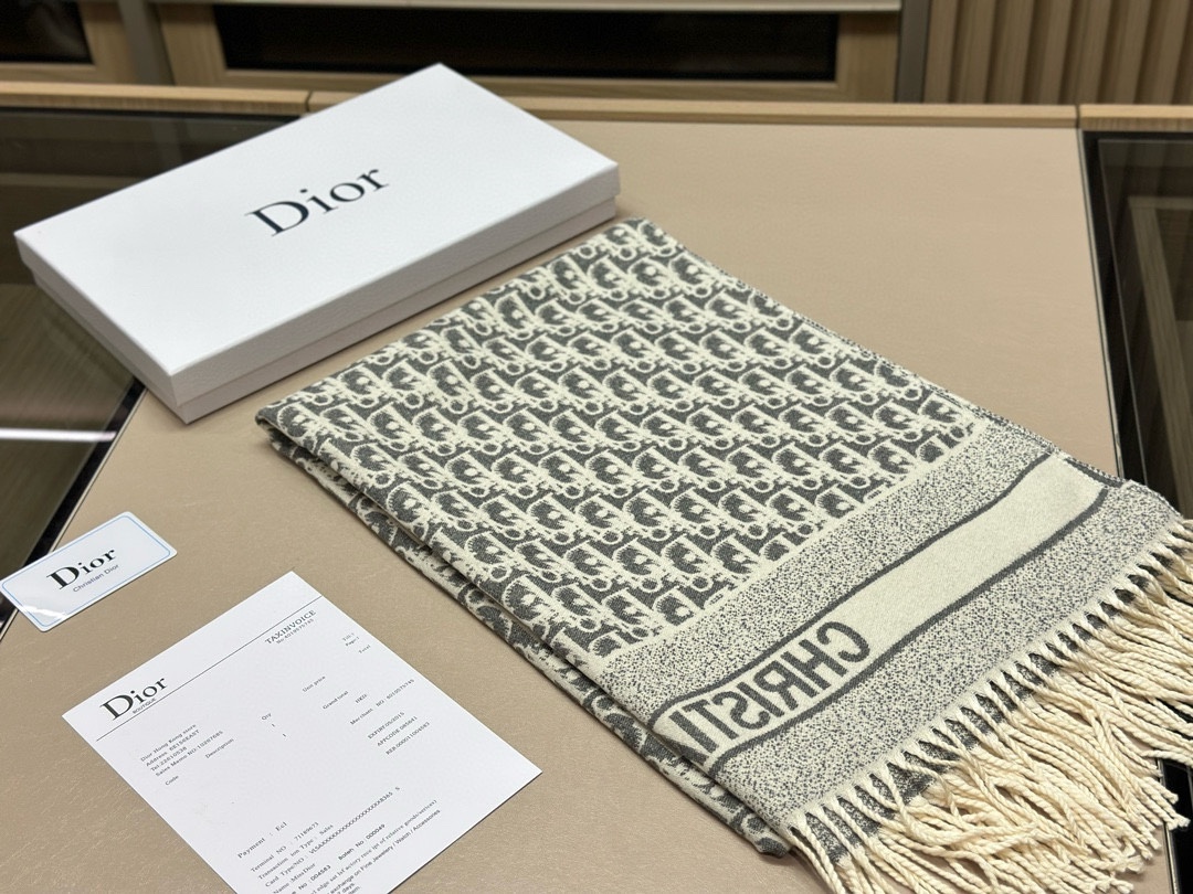 Dior Scarf - Comprehensive 3
