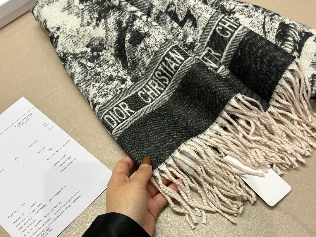 Dior Scarf - Comprehensive 9