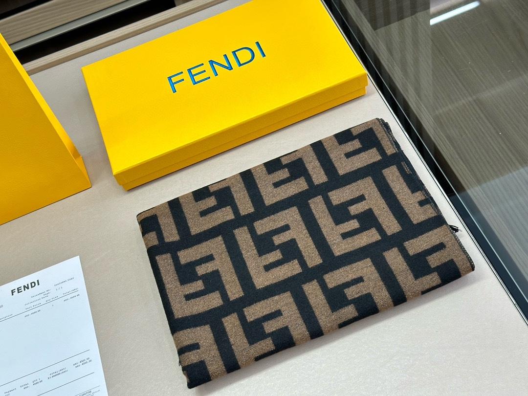FENDI Scarf - Comprehensive 6