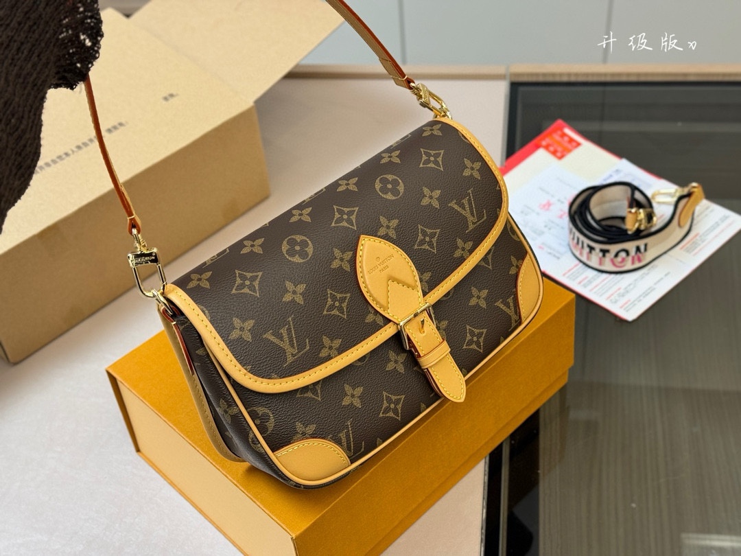 Beauty  HERMES Yale Line MM Cadena with Key