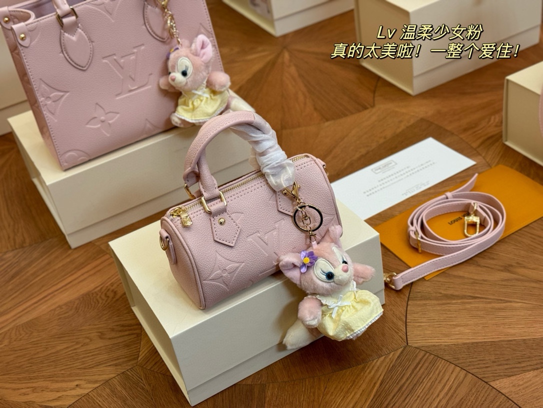 Louis Vuitton LV Speedy