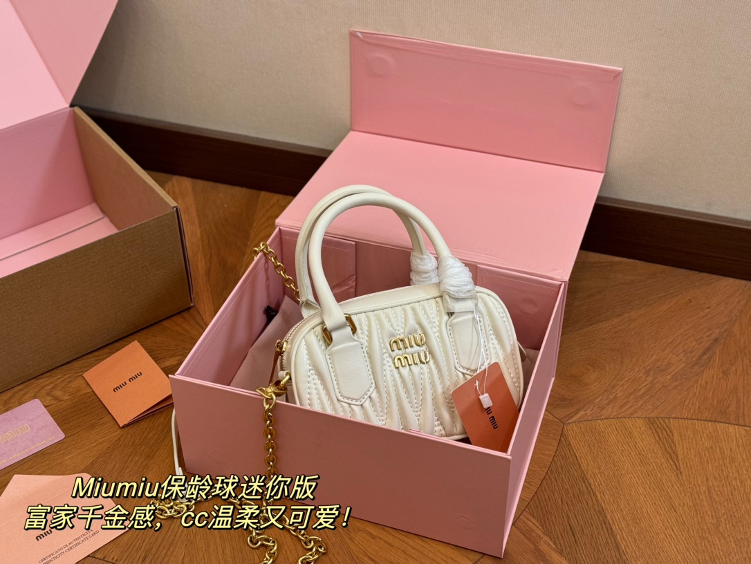 MiuMiu Bolsos de mano Compre la mejor calidad de alta calidad
 Mini