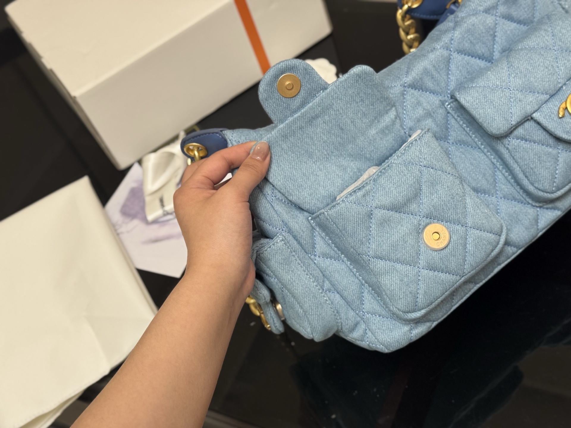 Chanel Denim Quilted Postman Bag, 30cm - Casual & Chic, Perfect for Everyday 7 i1751094910867 1007 0 4