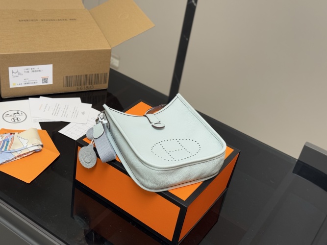 Hermes Evelyne 19cm Exclusive Custom Version Imported Leather Shoulder Bag 1 Hermes Evelyne 19cm Exclusive Custom Version Imported Leather Shoulder Bag