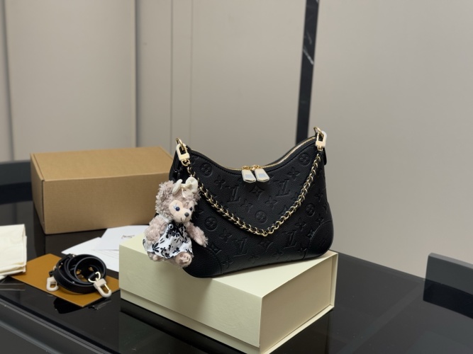 LV Vintage Style Hobo Bag with Chain, Leather Shoulder Bag, 29*16cm 1 LV Vintage Style Hobo Bag with Chain, Leather Shoulder Bag, 29*16cm