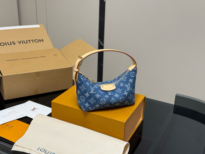 Louis Vuitton Denim Lunch Box Bag, Retro Style, 20*11cm 1 Louis Vuitton Denim Lunch Box Bag, Retro Style, 20*11cm
