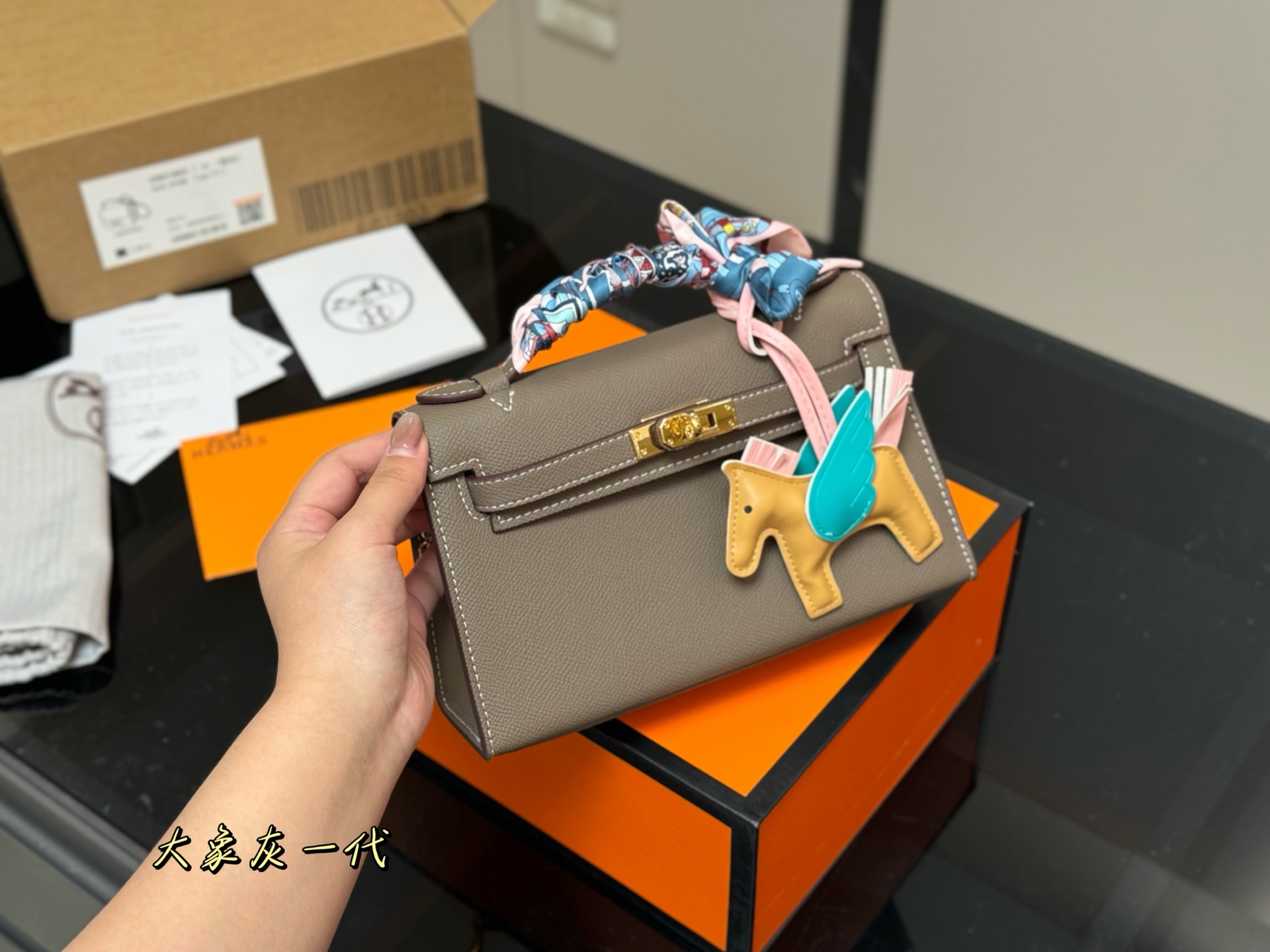 Hermes Kelly 1 Bag - Top Layer Leather, Compact 22*13cm, With Box