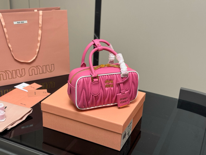 Miu Miu Bowling Bag, New Size, Crossbody, Handbag, Pink Leather, 23*12cm 1 Miu Miu Bowling Bag, New Size, Crossbody, Handbag, Pink Leather, 23*12cm