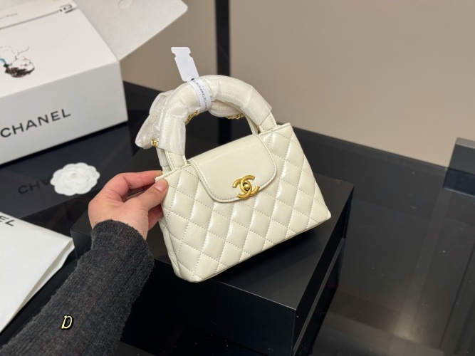 Chanel 23K Kelly Bag: Exquisite Quilted Leather Top Handle Handbag 1 Chanel 23K Kelly Bag: Exquisite Quilted Leather Top Handle Handbag