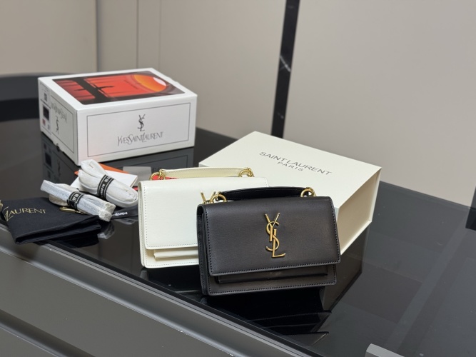 Yves Saint Laurent Sunset Bag, Classic Design, Genuine Leather, 19 * 13cm 1 Yves Saint Laurent Sunset Bag, Classic Design, Genuine Leather, 19 * 13cm