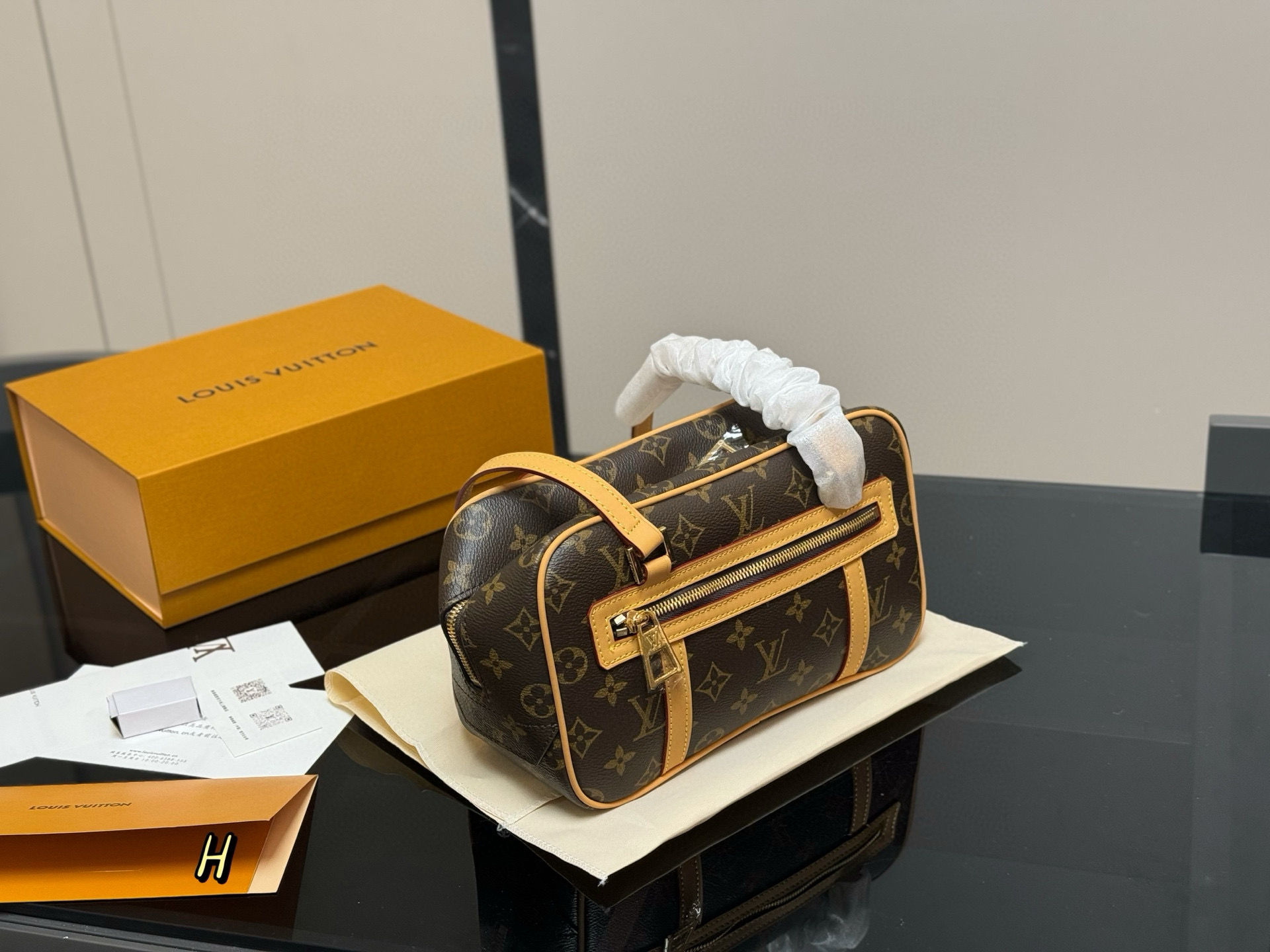 Louis Vuitton Toast Bag Monogram Canvas,Fashion Show Style,25*16cm With Box