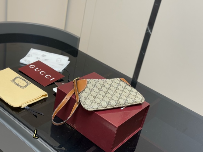 Gucci Mini Mahjong Bag, Cute Mini Size Perfect for Daily Essentials