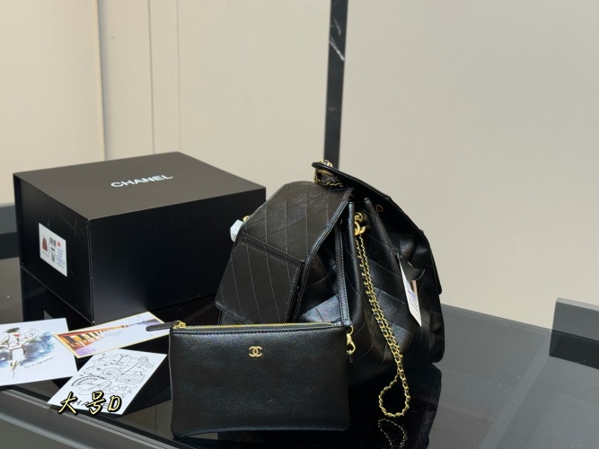 Chanel 25 Hobo Bag, Large Size, Caviar Leather, Perfect for Daily Use 1 Chanel 25 Hobo Bag, Large Size, Caviar Leather, Perfect for Daily Use