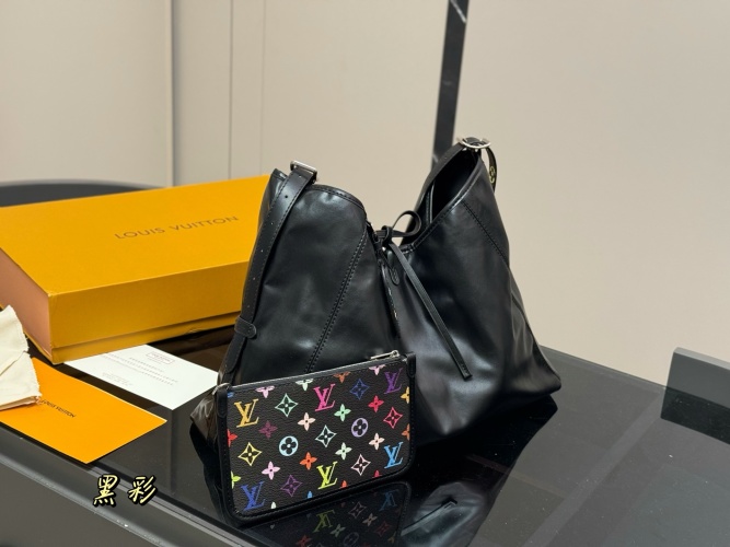 Louis Vuitton CarryAll Black Leather Shoulder Bag with Coin Purse 1 Louis Vuitton CarryAll Black Leather Shoulder Bag with Coin Purse
