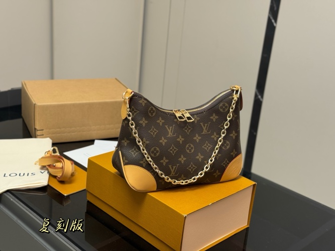 Louis Vuitton Vintage Monogram Leather Shoulder Baguette with Chain Strap