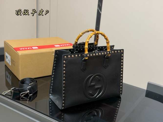 Gucci Ophidia Tote Bag in Black Leather with Bamboo Handle, 35 x 27 cm 1 Gucci Ophidia Tote Bag in Black Leather with Bamboo Handle, 35 x 27 cm