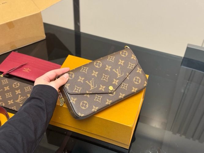 Louis Vuitton Brown Monogram Empreinte Leather Trio Messenger Crossbody Bag 9 Louis Vuitton Brown Monogram Empreinte Leather Trio Messenger Crossbody Bag