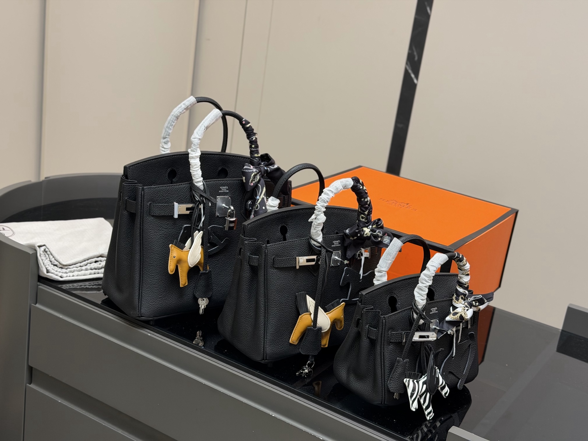 Hermès Birkin 30CM Black Togo Leather Gold Hardware