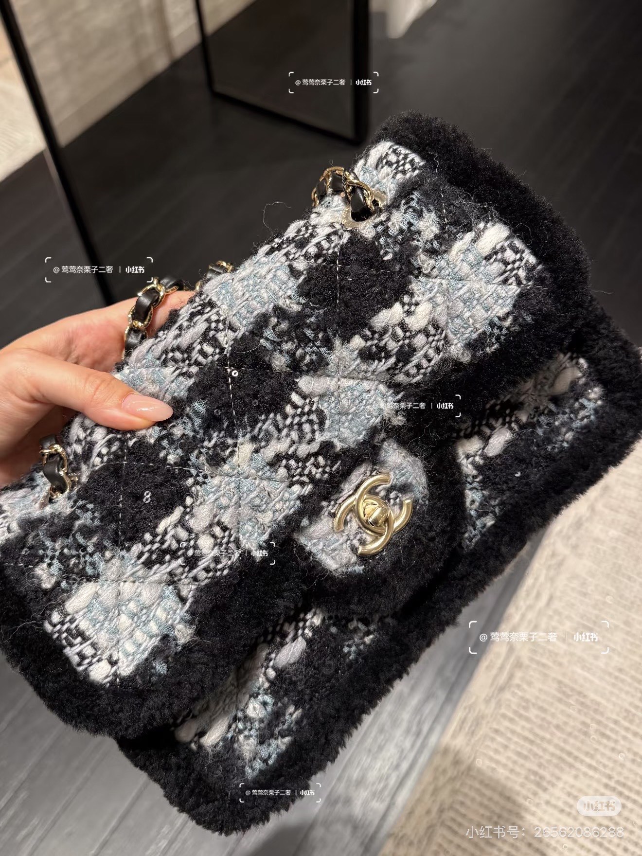 _d_29sQN6Ec8u06HSVsDzHVlO18cv5BNzIiJc5Cw